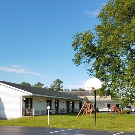 Starlite Budget Inn Mackinaw City Exterior photo