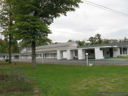 Starlite Budget Inn Mackinaw City Exterior photo